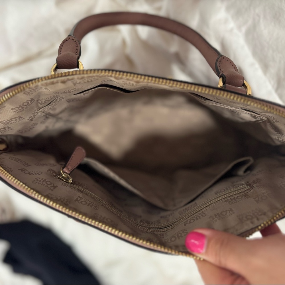 Michael Kors Handbag - Picture 6 of 16